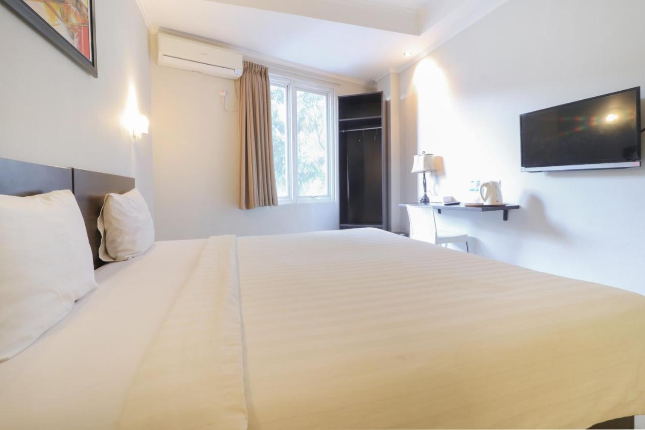 Urbanview Hotel Grand Malabar Bandung Exterior photo