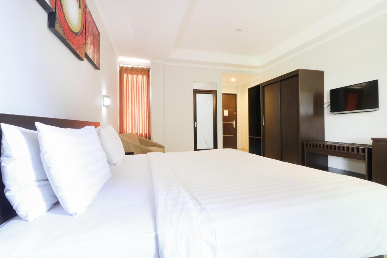 Urbanview Hotel Grand Malabar Bandung Exterior photo