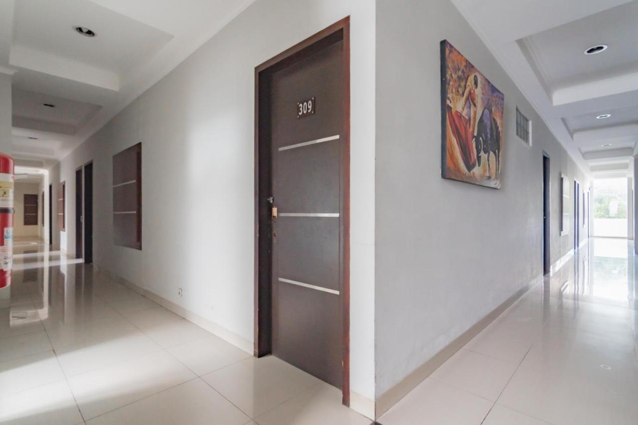 Urbanview Hotel Grand Malabar Bandung Exterior photo