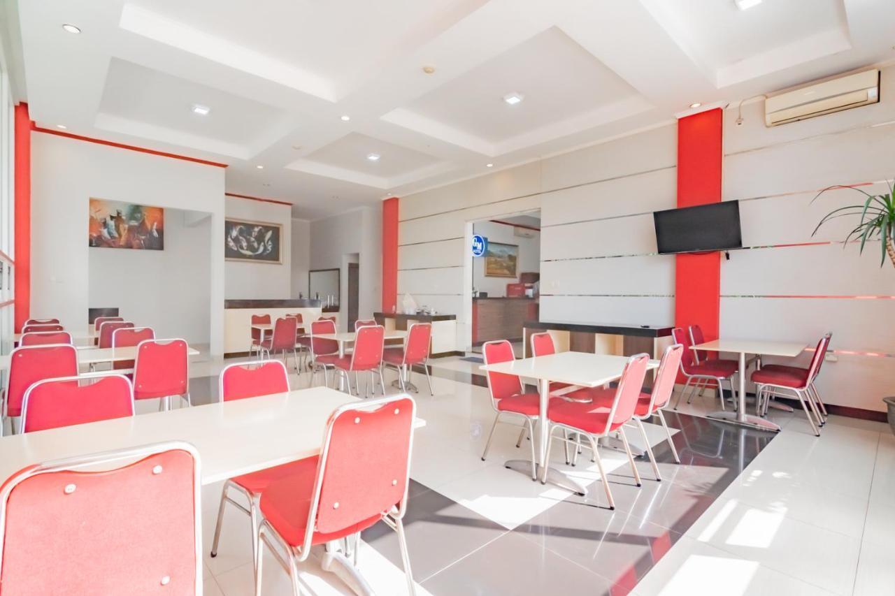 Urbanview Hotel Grand Malabar Bandung Exterior photo