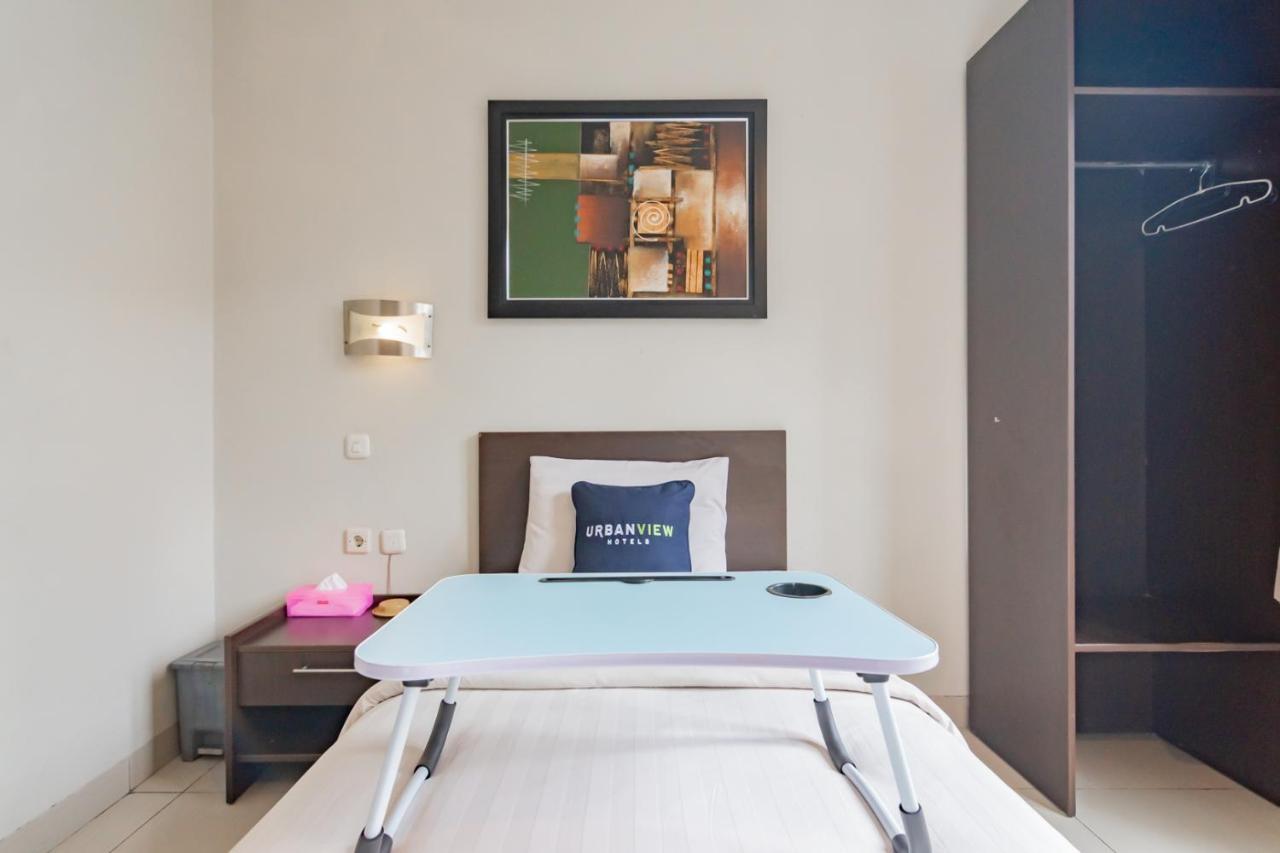 Urbanview Hotel Grand Malabar Bandung Exterior photo
