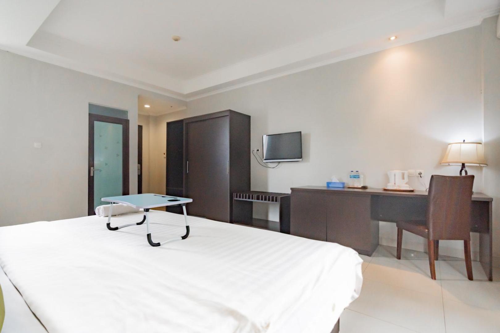 Urbanview Hotel Grand Malabar Bandung Exterior photo