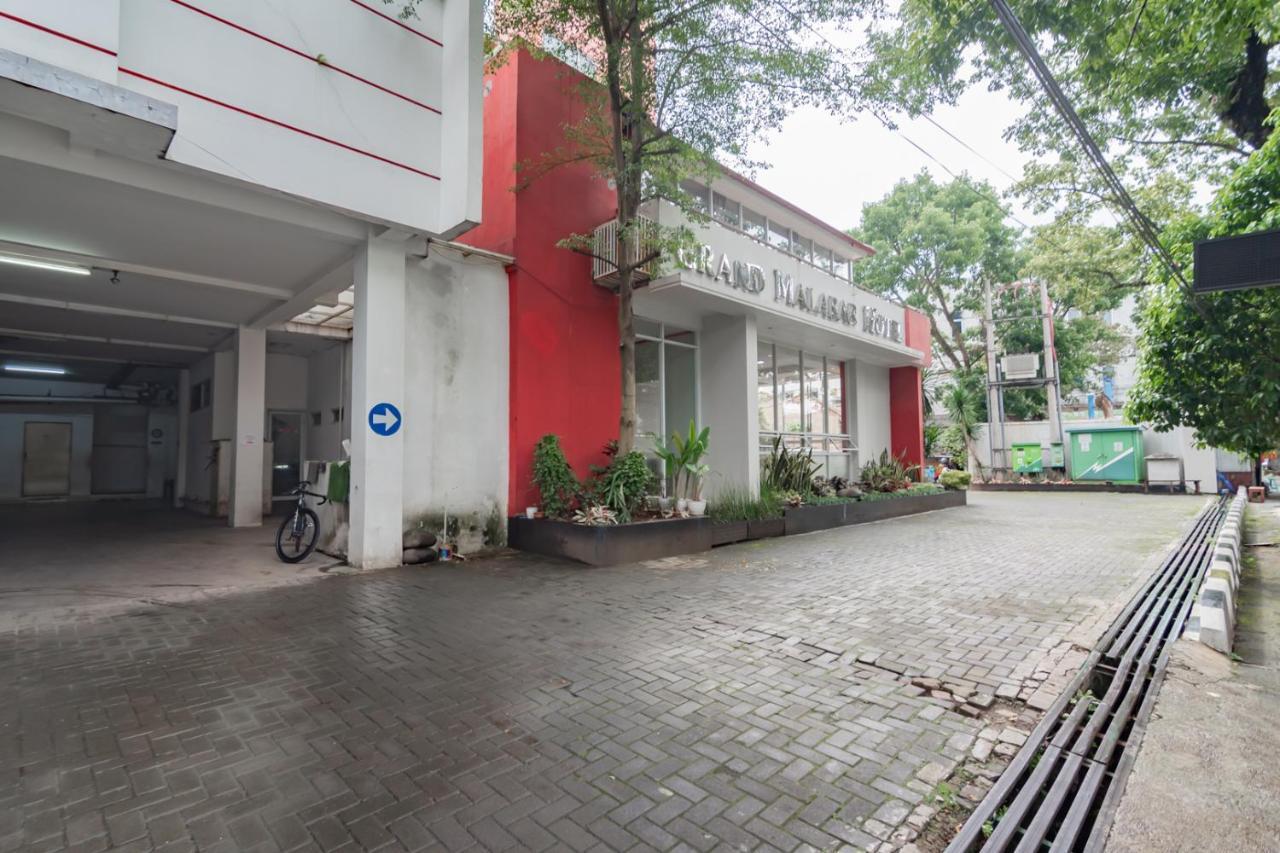 Urbanview Hotel Grand Malabar Bandung Exterior photo