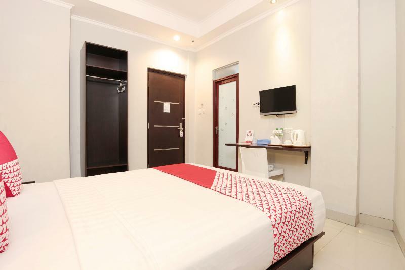 Urbanview Hotel Grand Malabar Bandung Exterior photo