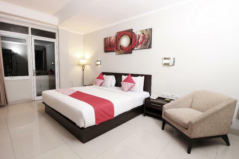 Urbanview Hotel Grand Malabar Bandung Exterior photo