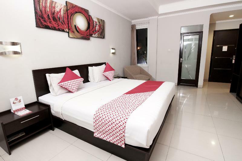 Urbanview Hotel Grand Malabar Bandung Exterior photo